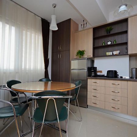 Aries Apartments บิโตลา ภายนอก รูปภาพ