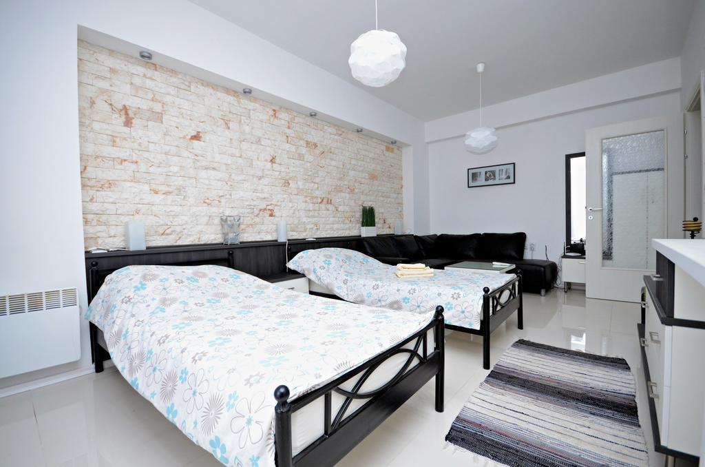 Aries Apartments บิโตลา ห้อง รูปภาพ