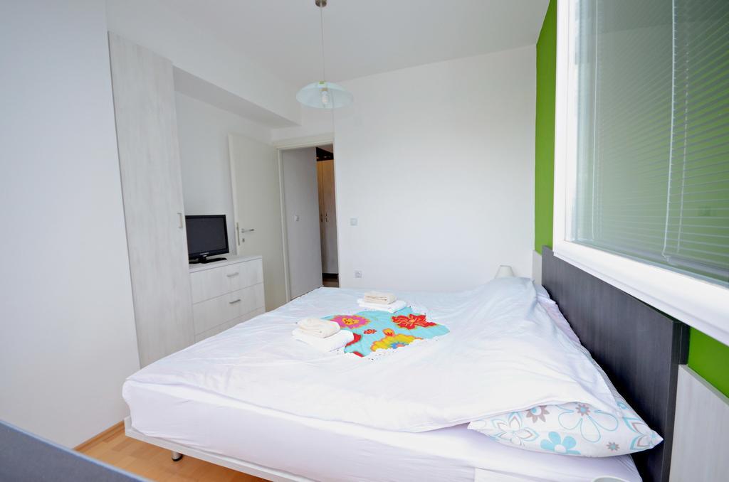 Aries Apartments บิโตลา ห้อง รูปภาพ