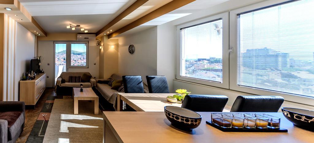 Aries Apartments บิโตลา ภายนอก รูปภาพ
